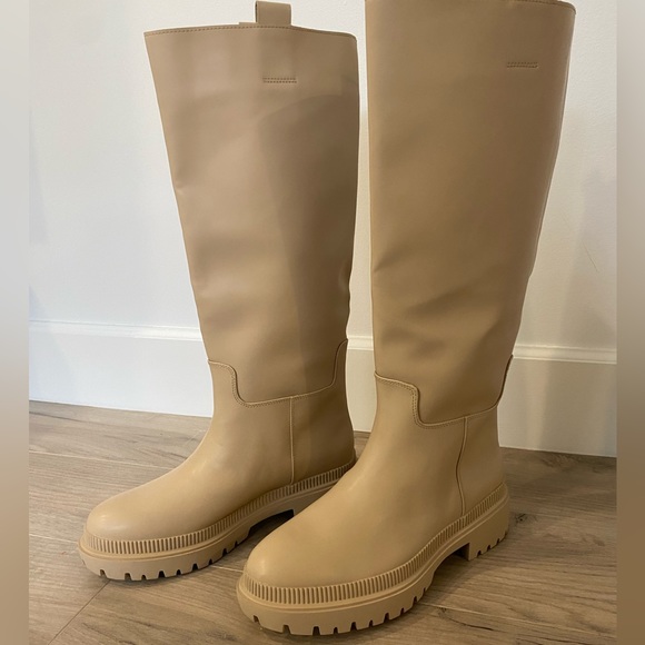 Knee high leather boots original from H&M! Brand new, size 10 - Picture 2 of 5